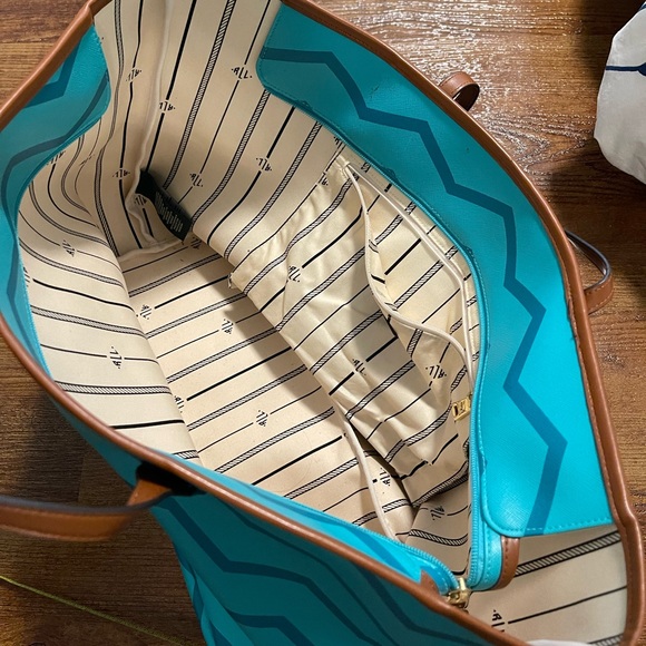 Lauren Ralph Lauren large tote - Picture 5 of 7